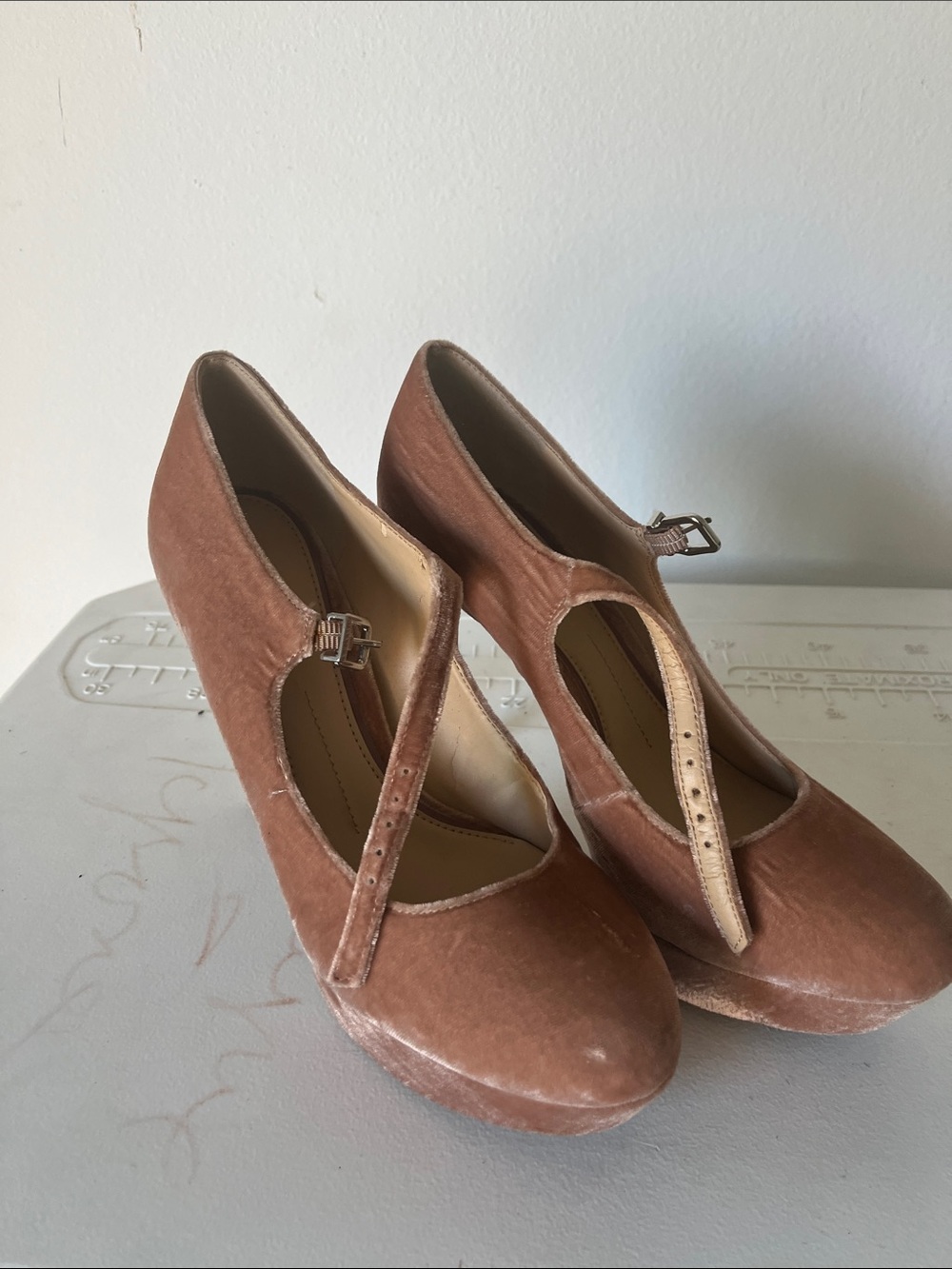 Gianni Bini Brown Velvet Mary Jane Heels
